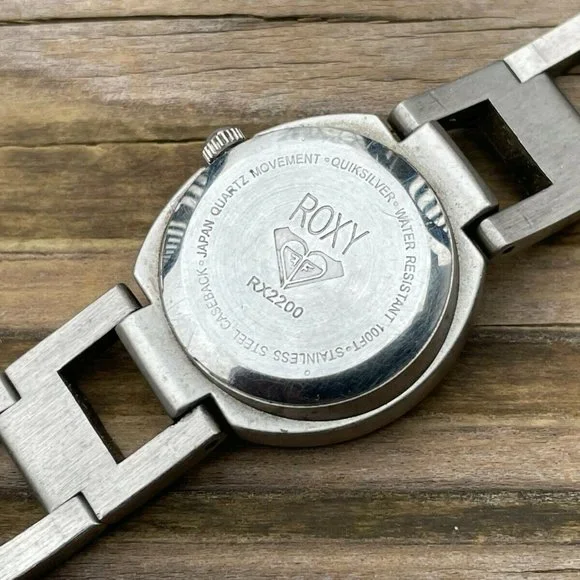 Roxy Quiksilver Ladies Wrist Watch Analog Silver Tone Quartz Metal Band Watch - Picture 11 of 12